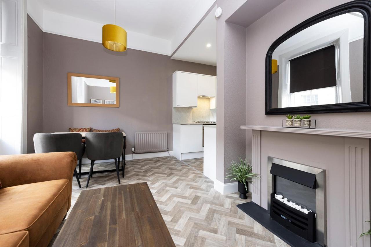Apartment Joivy Homely By St Giles With Desk *