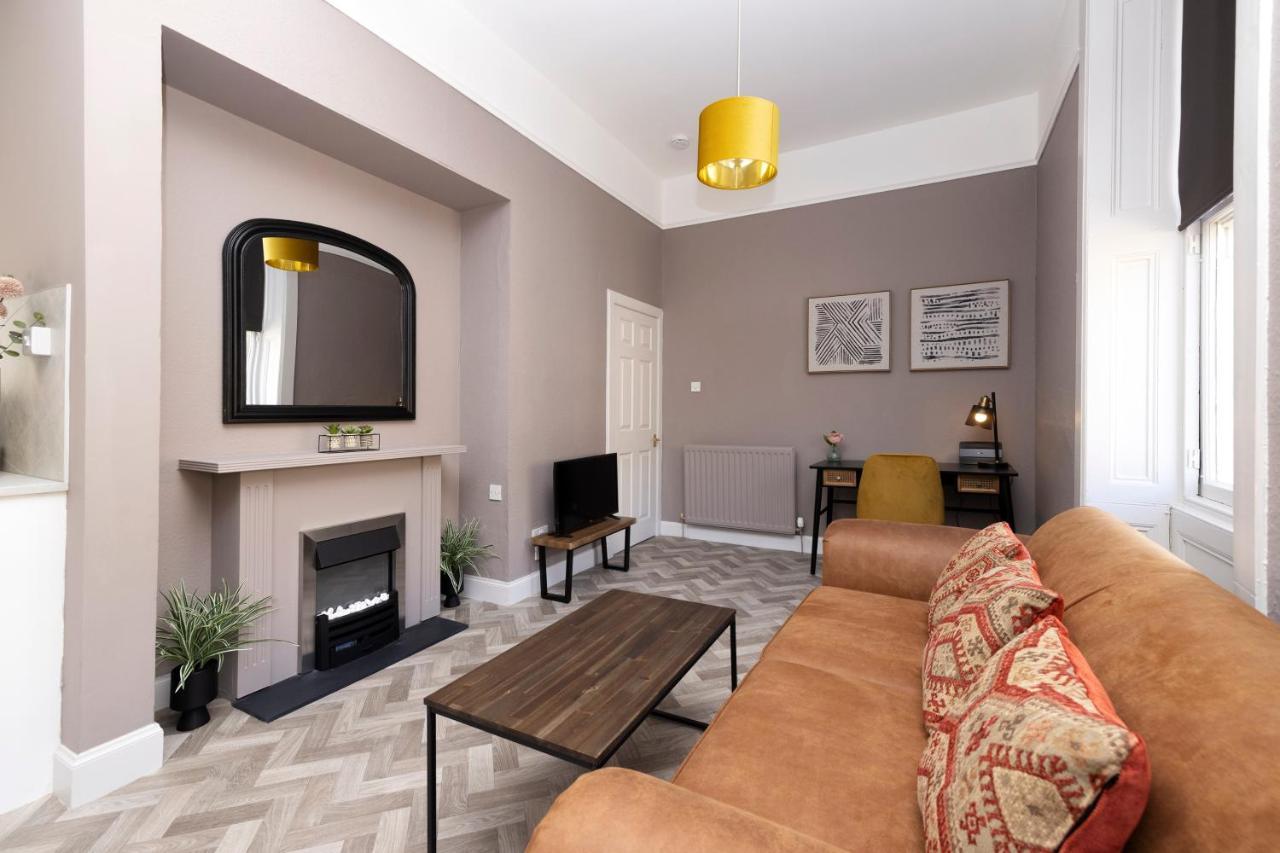 Joivy Homely By St Giles With Desk * Edinburgh