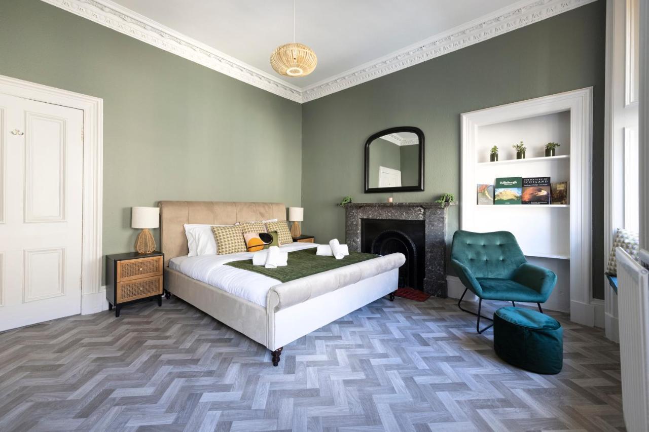 Joivy Homely By St Giles With Desk Apartment *