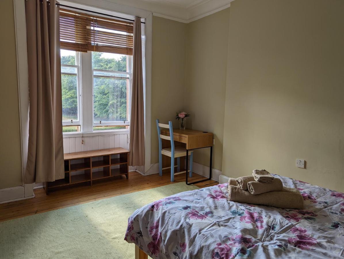 Cozy 2 Double Bedroom Flat In The Heart Of Leith