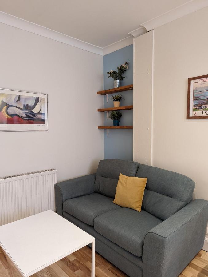 Cozy 2 Double Bedroom Flat In The Heart Of Leith * Edinburgh