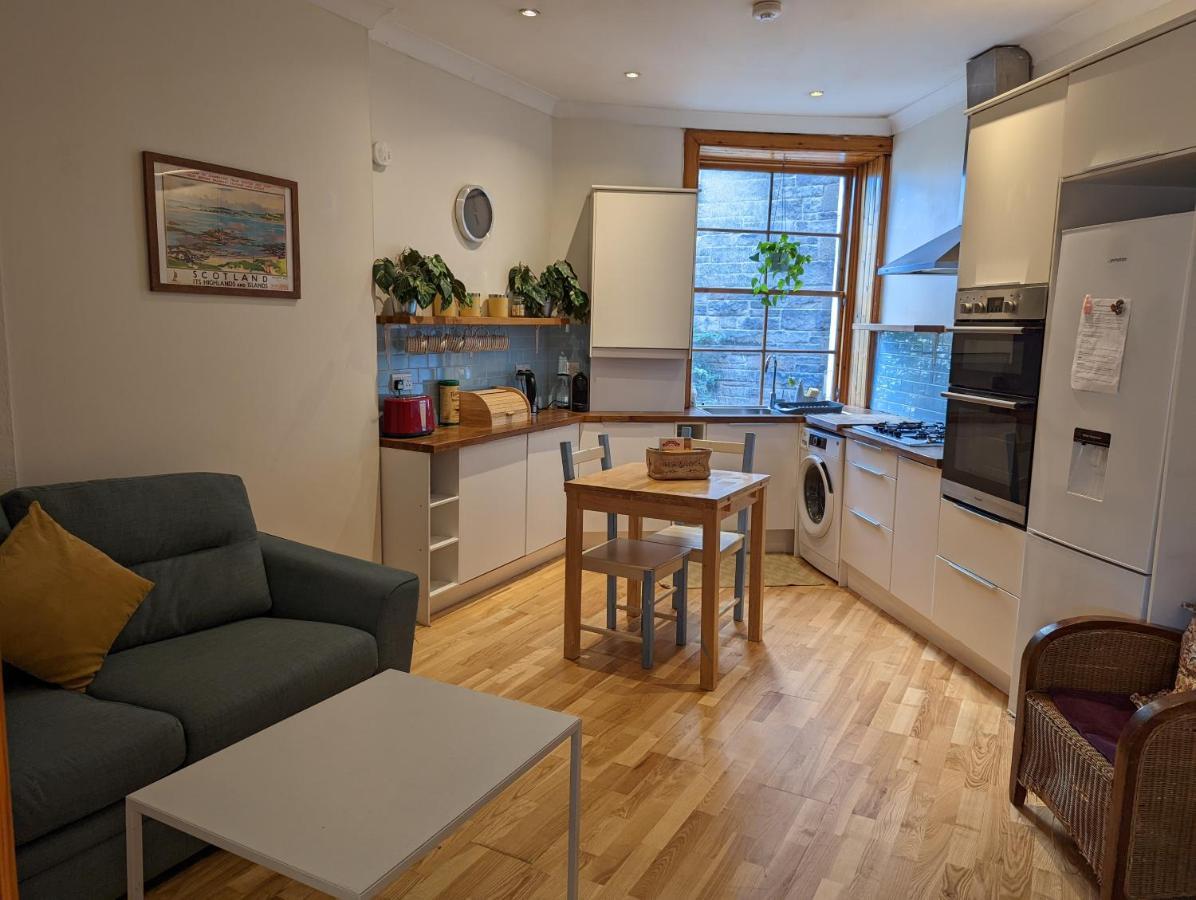 Cozy 2 Double Bedroom Flat In The Heart Of Leith Apartment Edinburgh