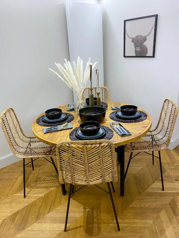 Free Parking West End Apartment Edinburgh