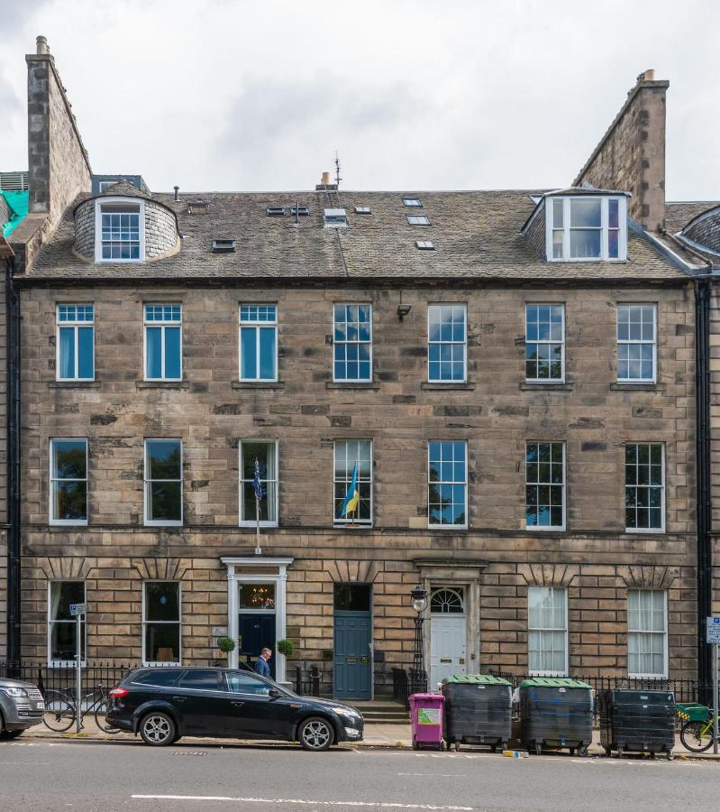 Quiet And Spacious Family Inn Edinburgh