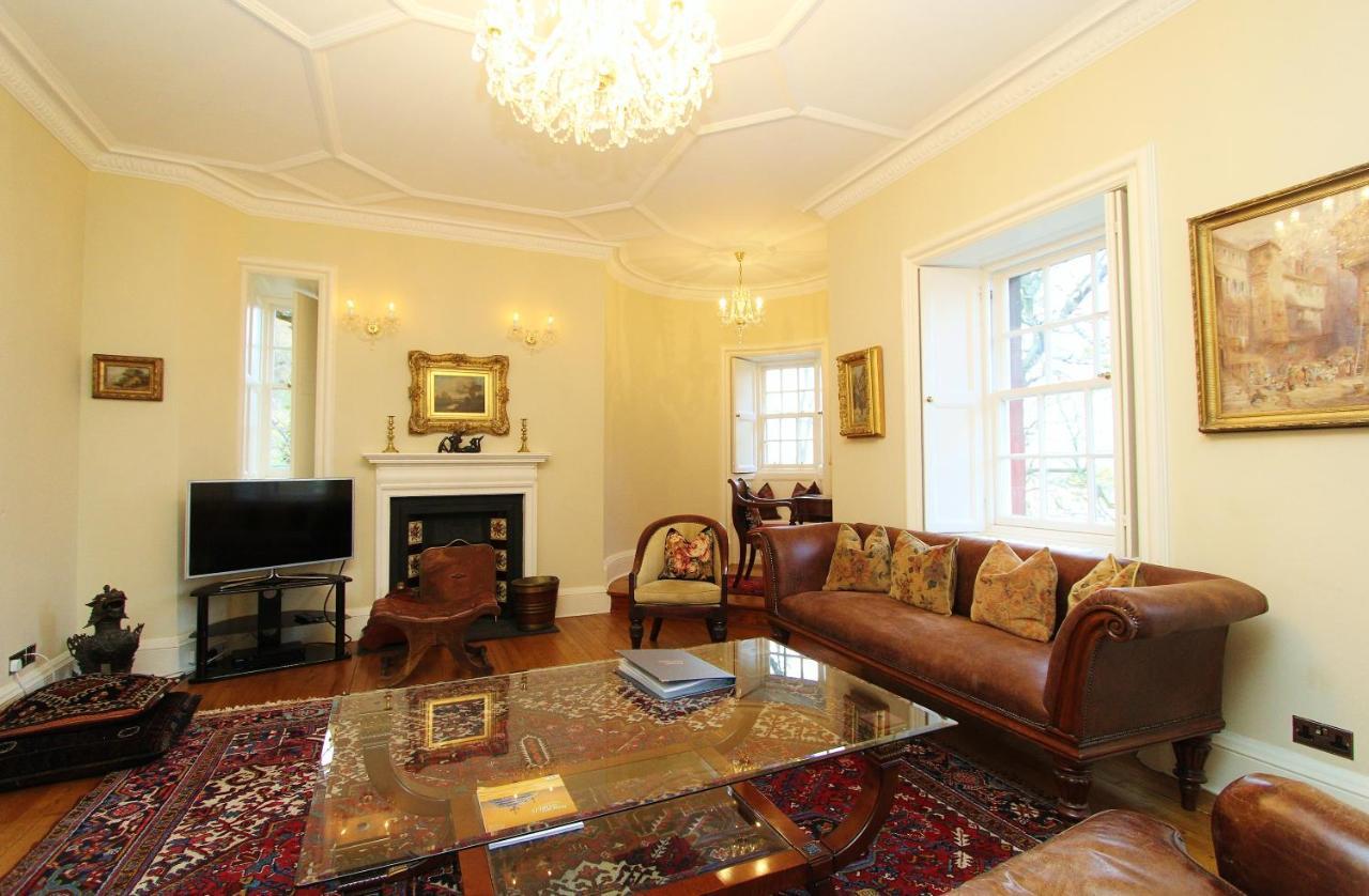 Ramsay Garden - Spacious 3-bedroom Next To Castle Edinburgh
