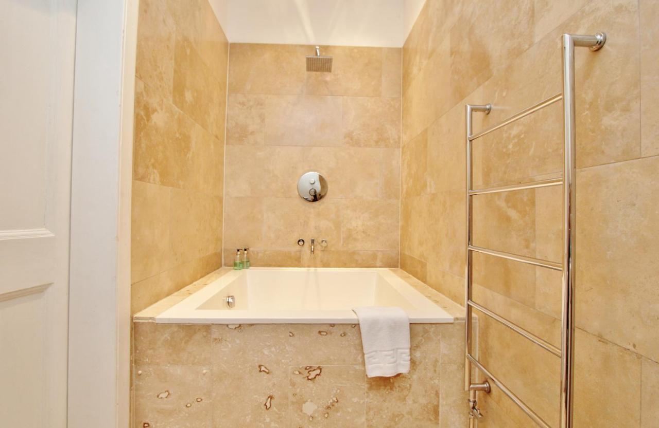 Apartment Ramsay Garden - Spacious 3-bedroom Next To Castle