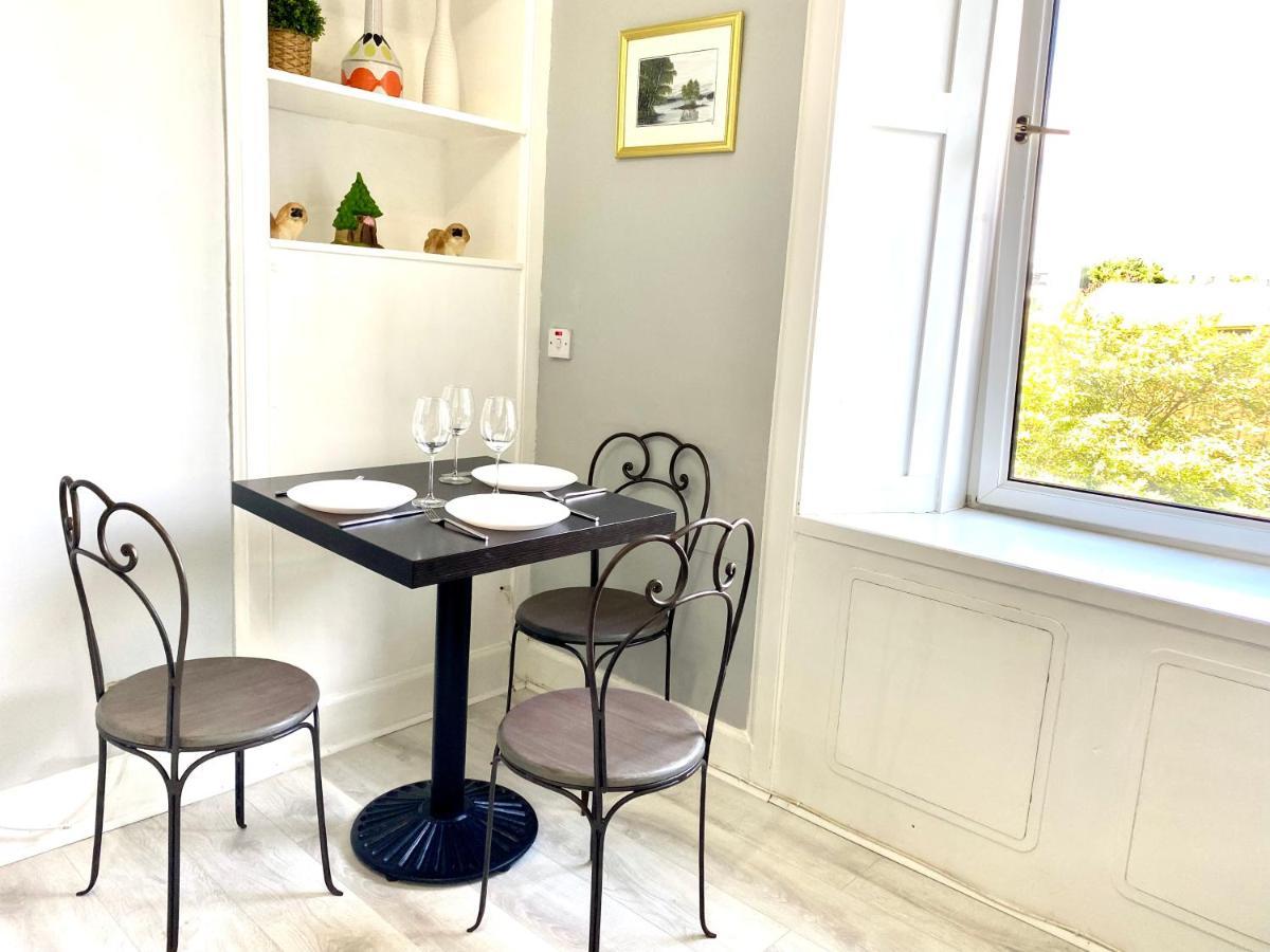 Cozy 1 Bedroom Tenement Flat * Edinburgh