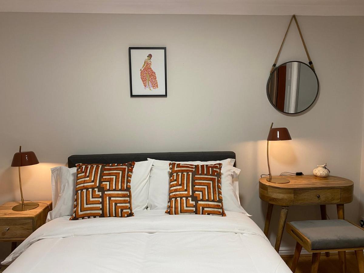 Private Main Door Lovely 2 Bedroom EDI