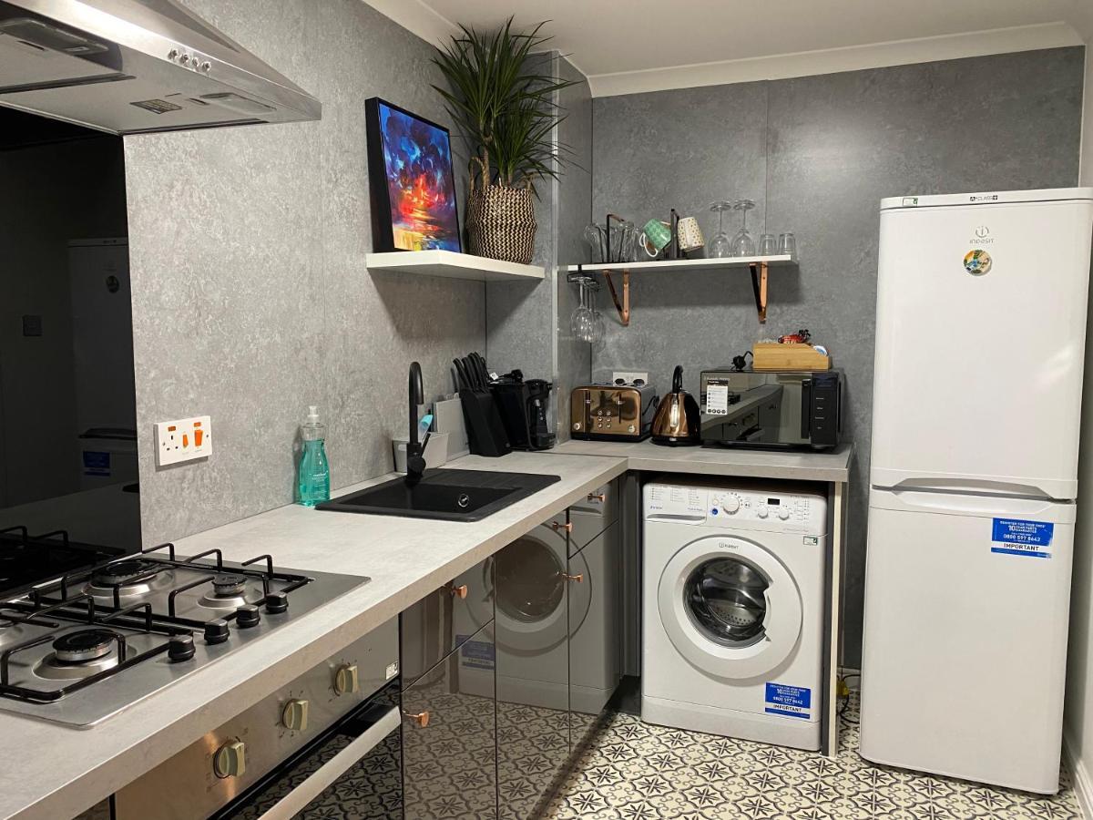 Apartment Private Main Door Lovely 2 Bedroom *