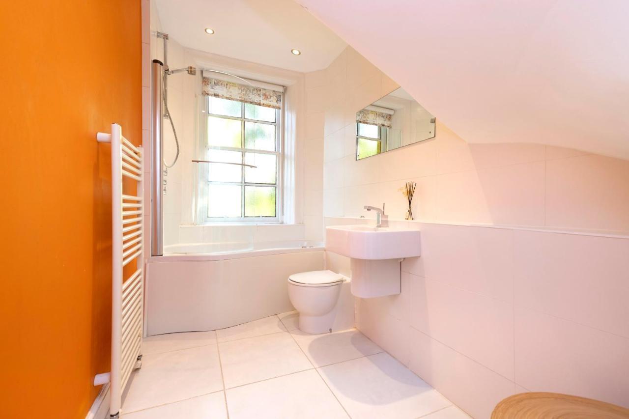 Apartment Joivy Delightful Flat With Parking EDI