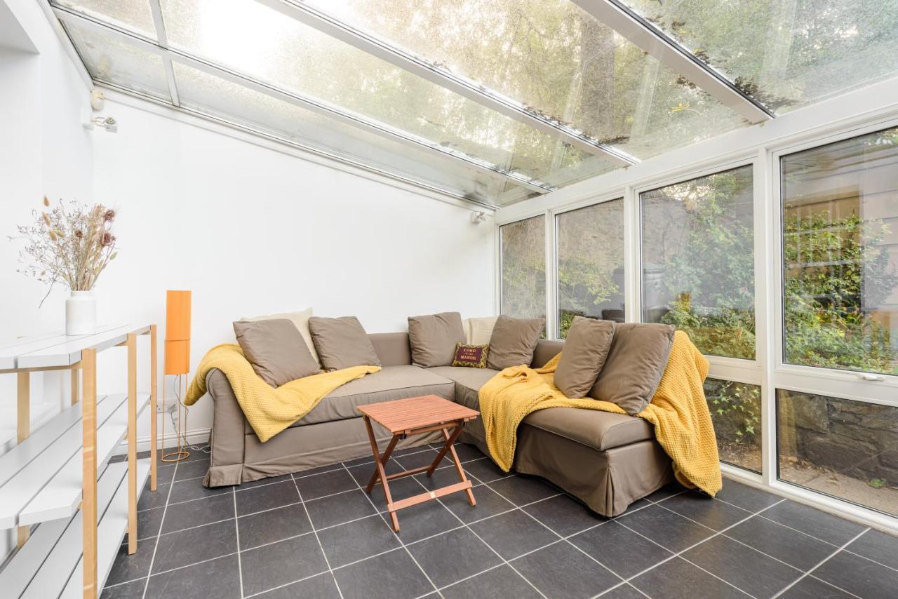 2br New Town Garden