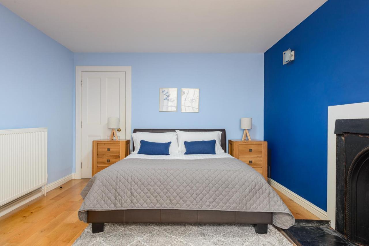 2br New Town Garden Apartment