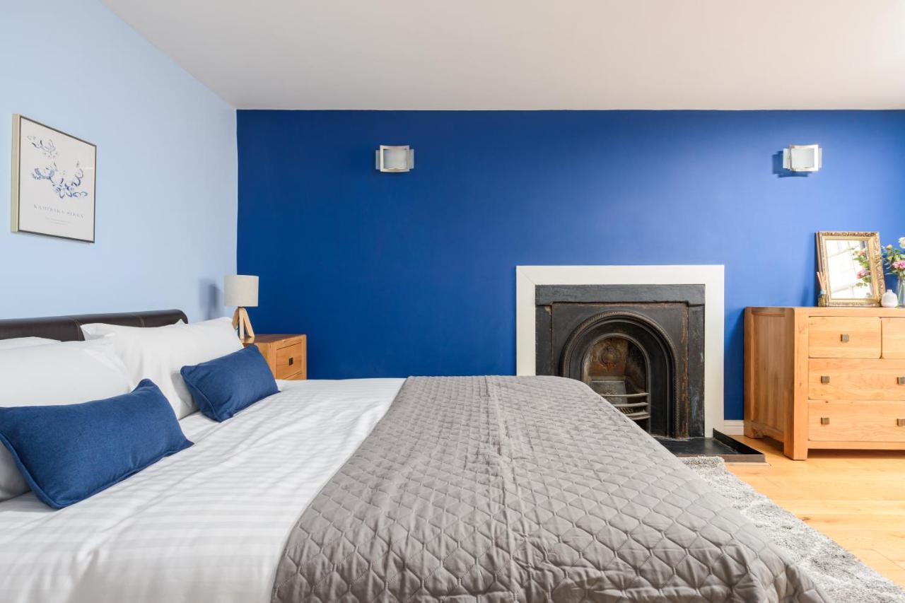 2br New Town Garden *