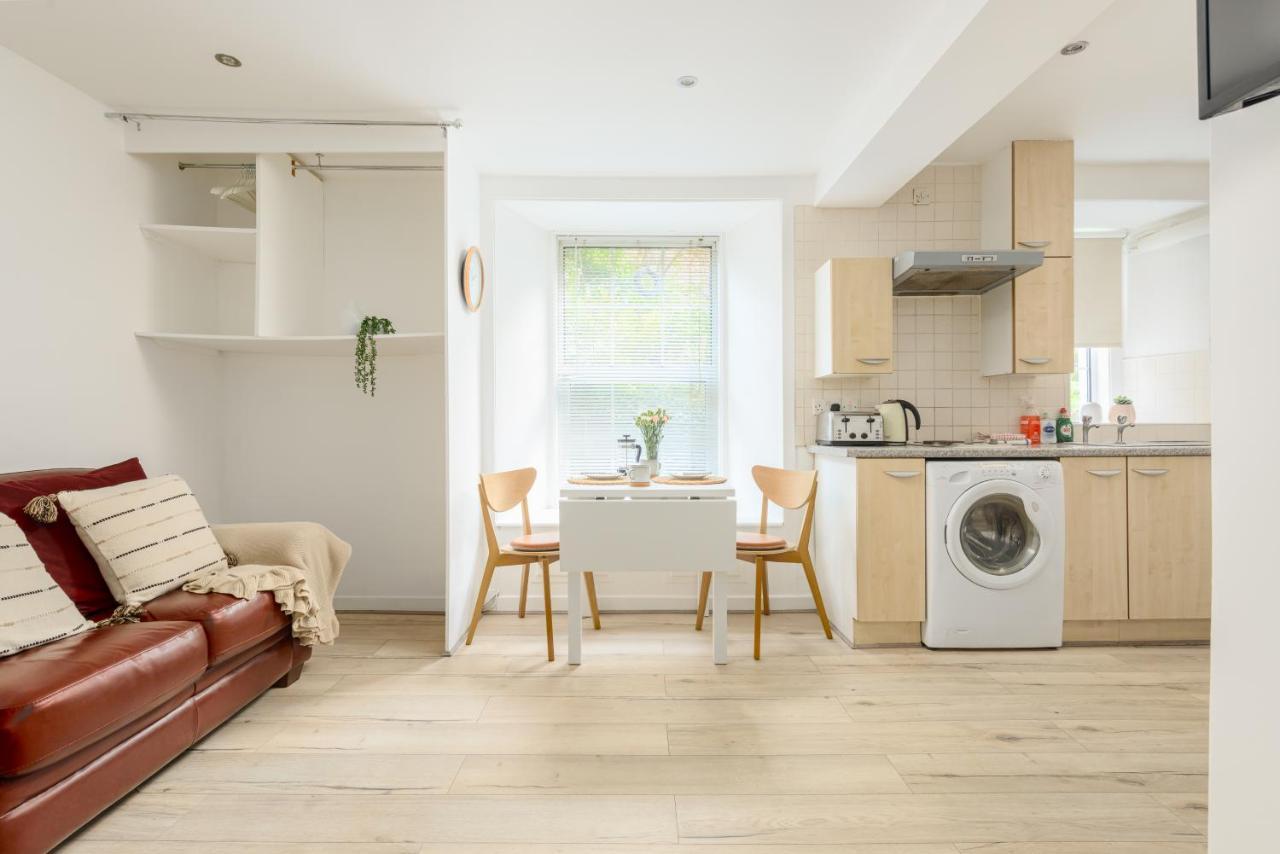 Near Usher Hall & Castle Apartment EDI