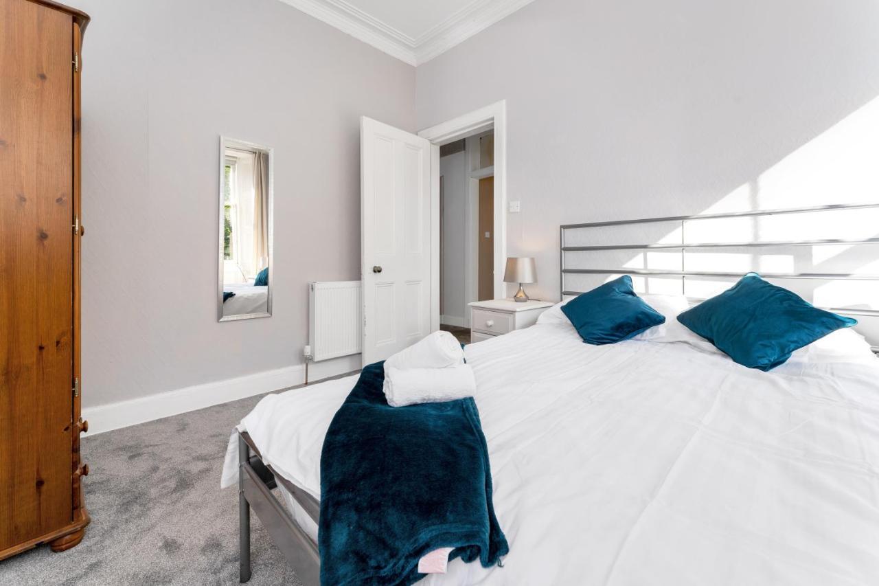 2 Bedroom Centre - Royal Mile - Castle & Waverley Train Station - Sleeps 4 Edinburgh