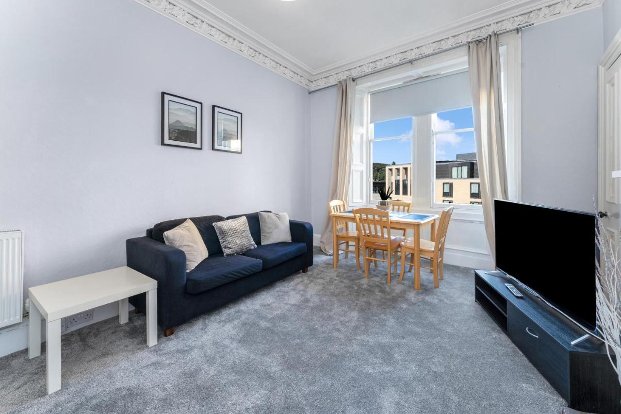 2 Bedroom Centre - Royal Mile - Castle & Waverley Train Station - Sleeps 4 * Edinburgh
