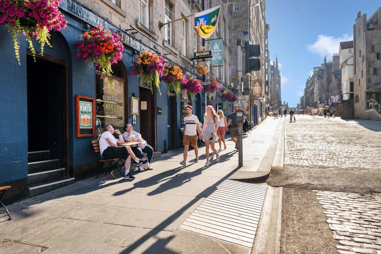 2 Bedroom Centre - Royal Mile - Castle & Waverley Train Station - Sleeps 4 Apartment *