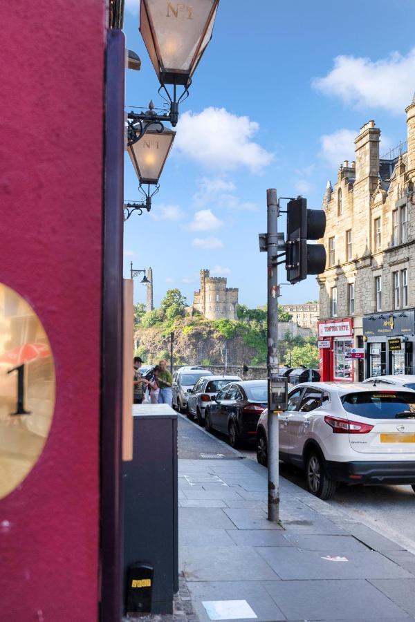 2 Bedroom Centre - Royal Mile - Castle & Waverley Train Station - Sleeps 4 Apartment *