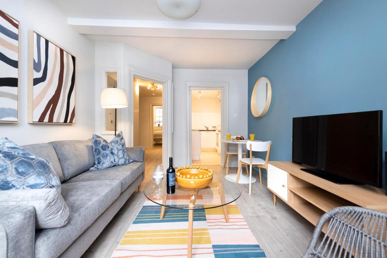 Joivy Modern Flats In New Town Apartment *