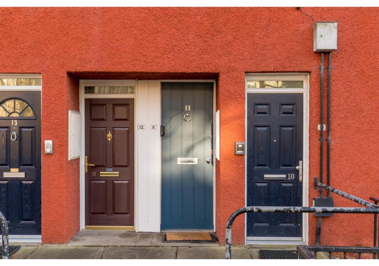 Altido Stylish Townhouse In Cool Stockbridge Apartment