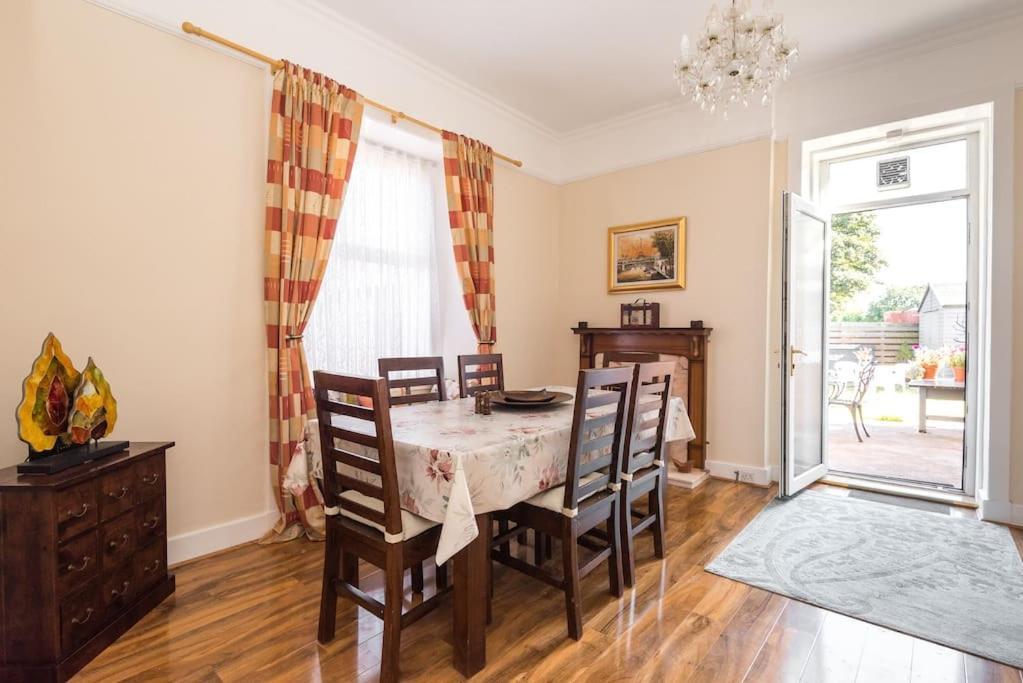 Holiday home Abercorn Semi-detached House Edinburgh