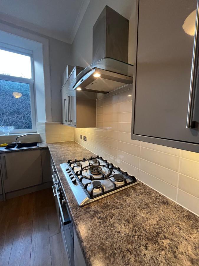 Bright 3 Bedroom * Edinburgh