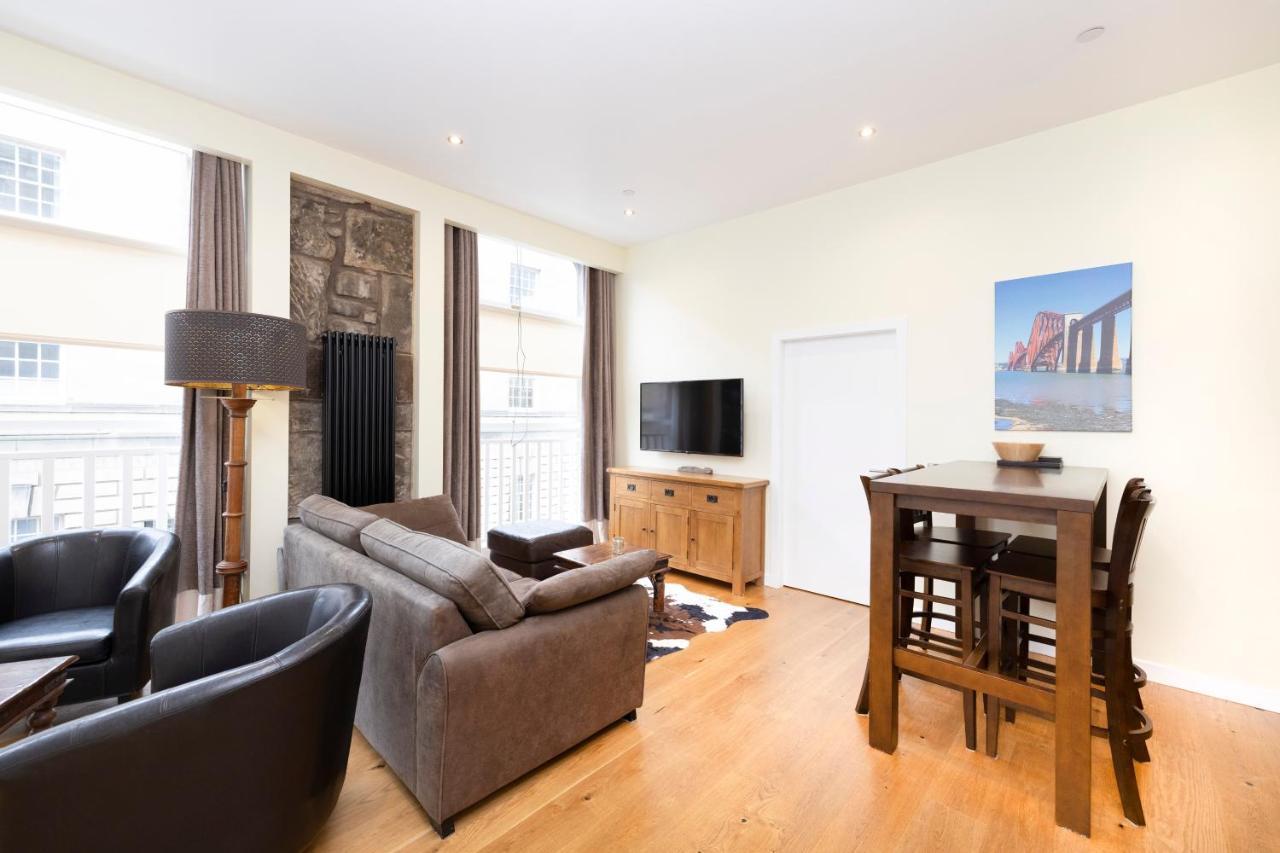 Joivy Stunning Flat Near St Giles Cathedral