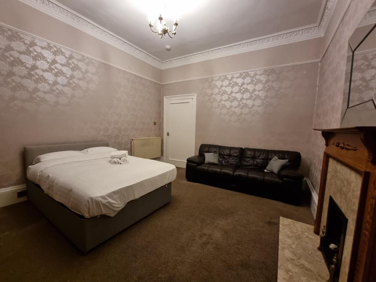 Apartment Bright 3 Bedroom Edinburgh