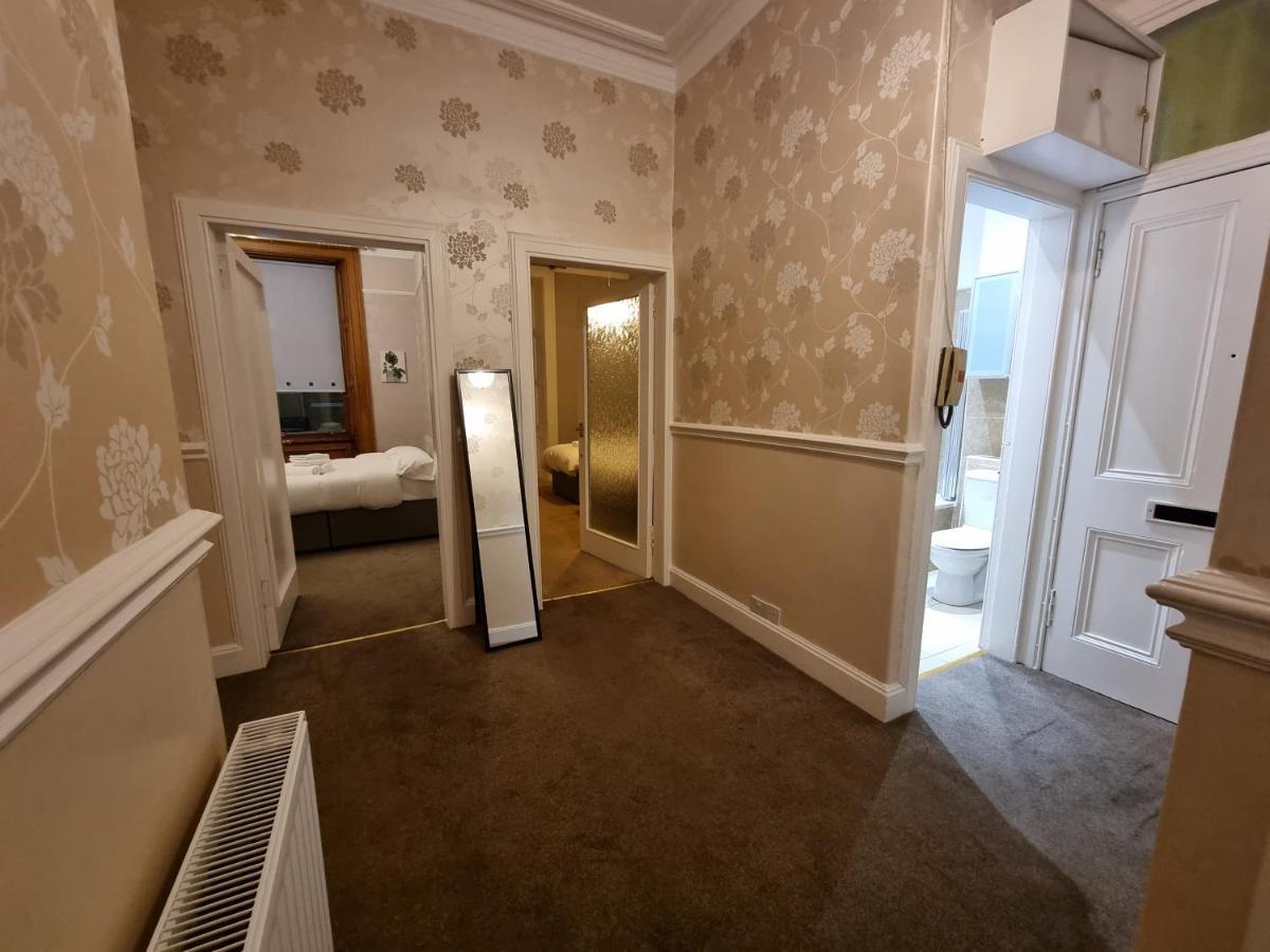 Bright 3 Bedroom * Edinburgh