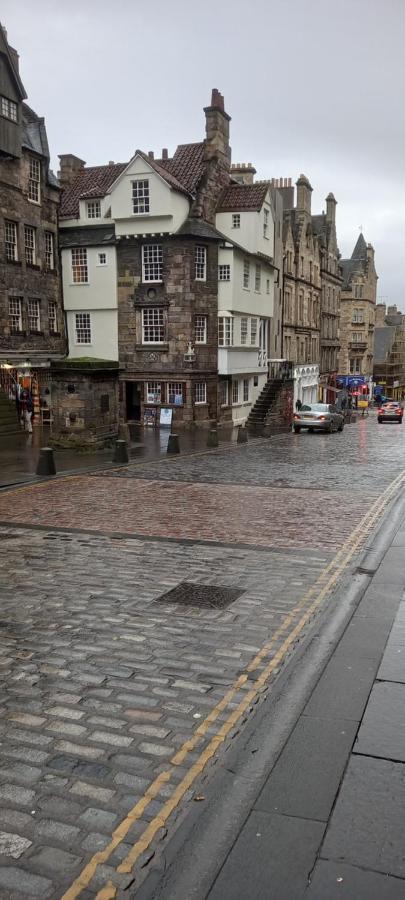 Flat Centre Of Town North Bridge