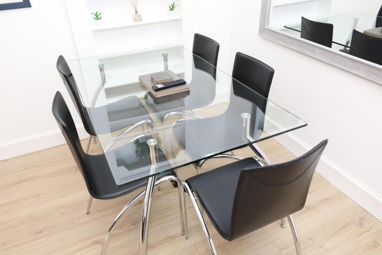 Gasthof Gorgeous In Excellent Location - - Five Star Amenities
