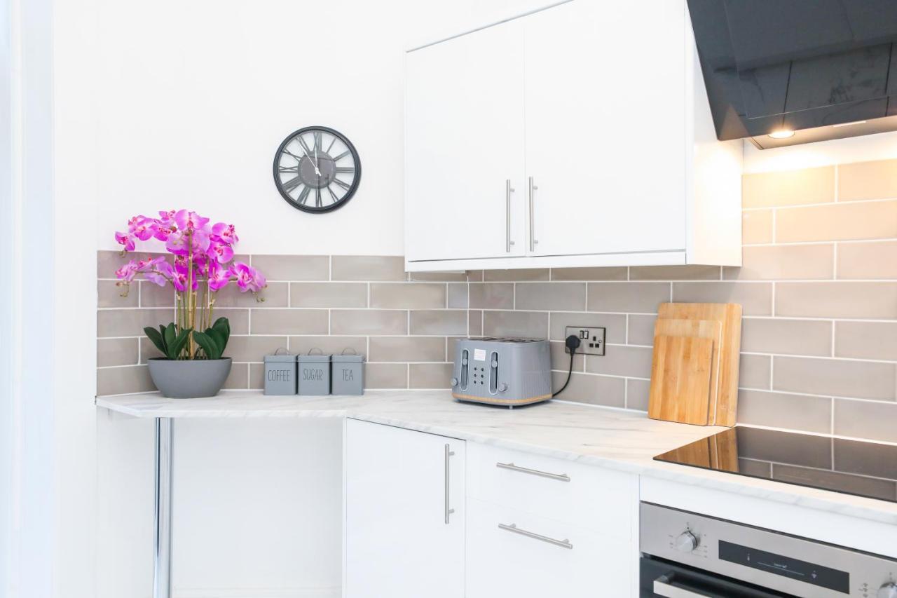 Gorgeous In Excellent Location - - Five Star Amenities