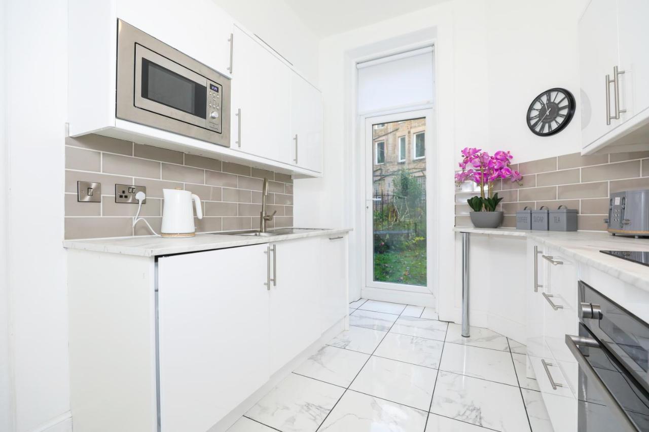 Gorgeous In Excellent Location - - Five Star Amenities Gasthof EDI