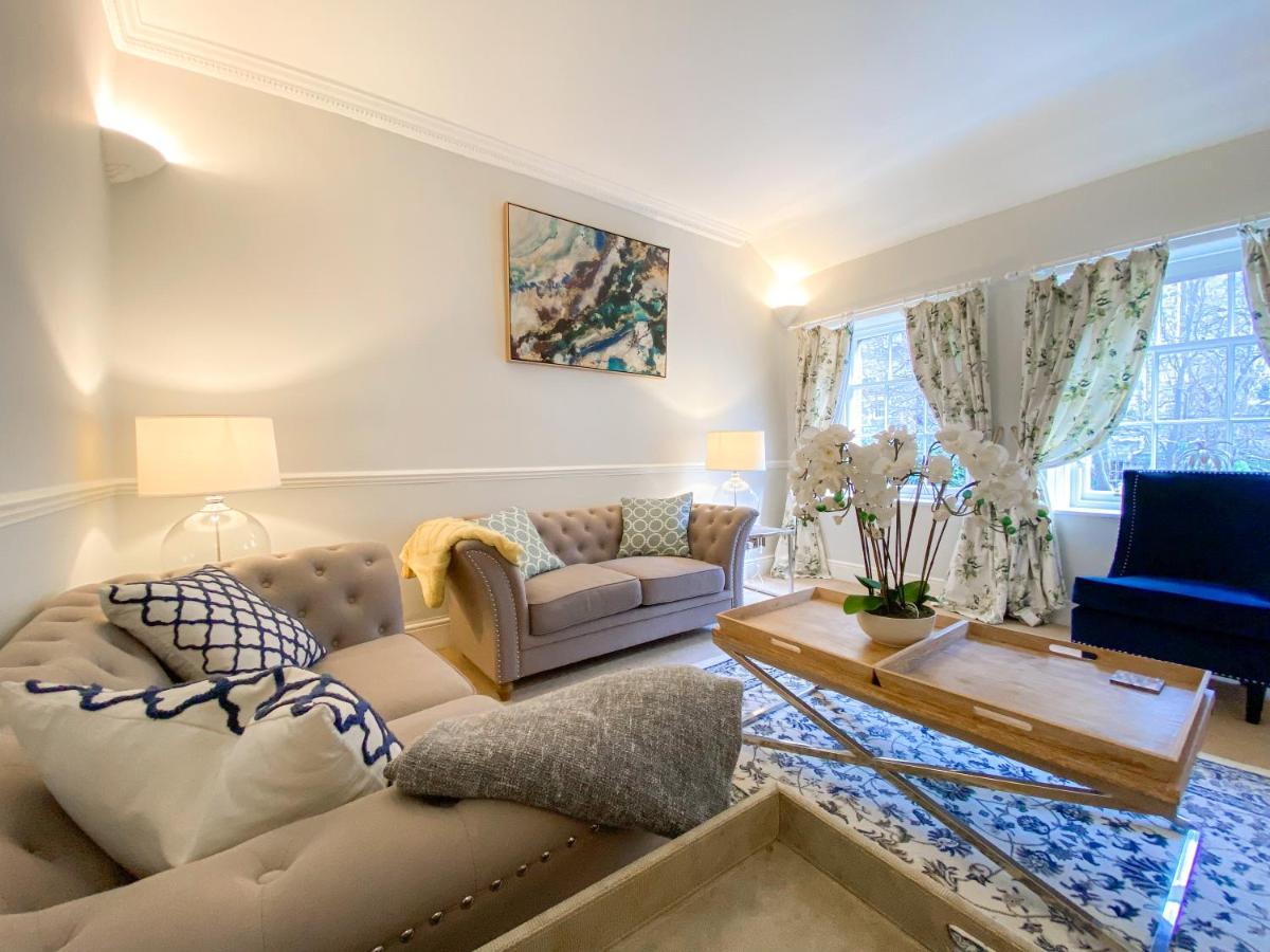 Sophisticated 3br With Garden, Quiet New Town Lane Apartment EDI