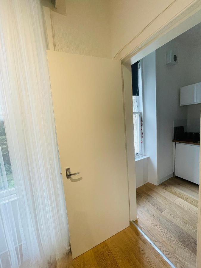 Ground Floor 1 Bedroom Flat In The Centre