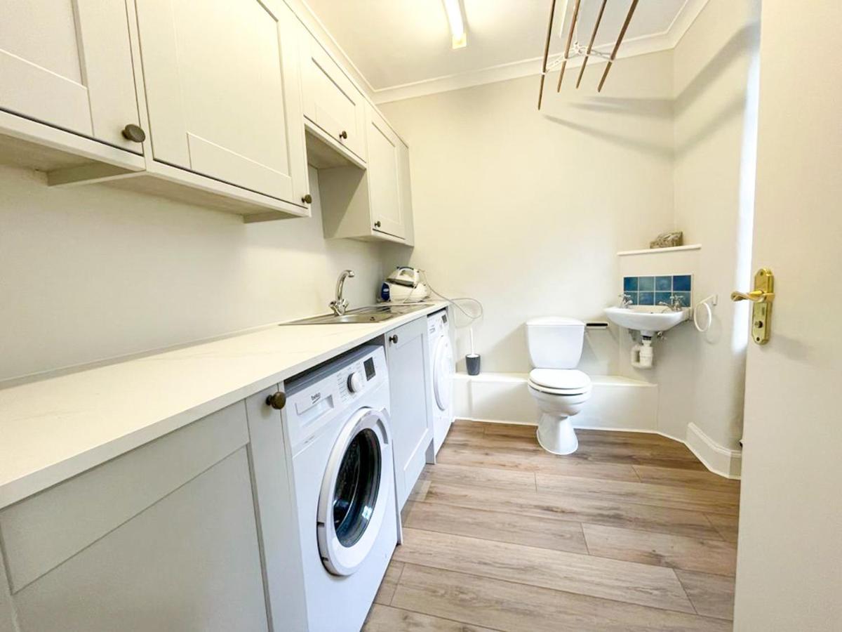 Sophisticated 3br With Garden, Quiet New Town Lane Apartment EDI