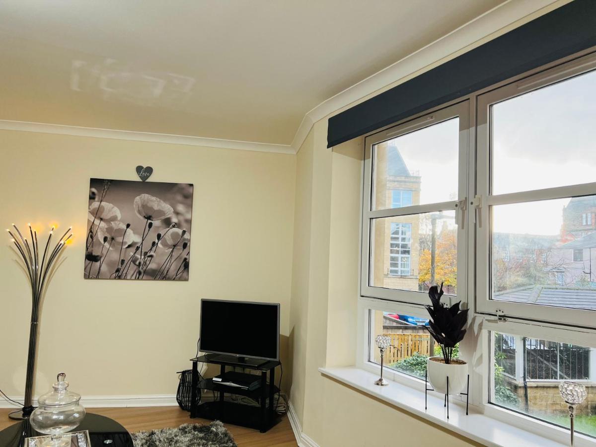 Apartment Peaceful 2 Bedroom Flat With Free Parking EDI
