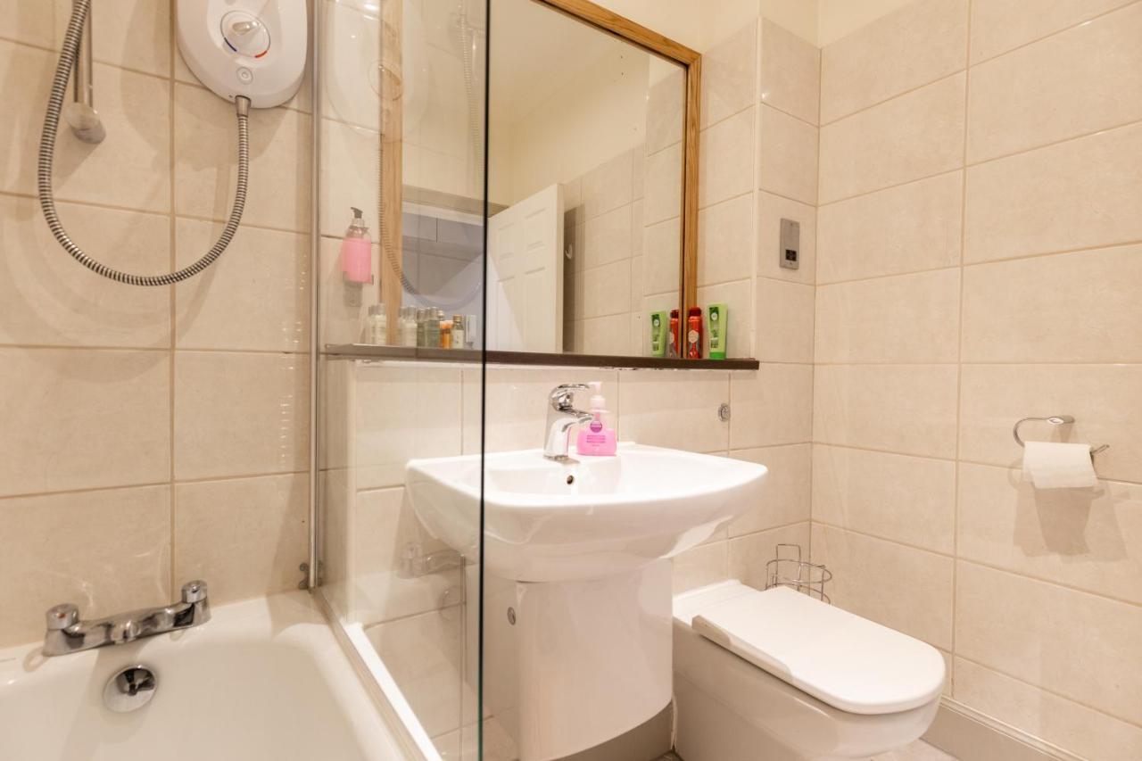 Two Bedroom Within Walking Distance To Centre * Edinburgh