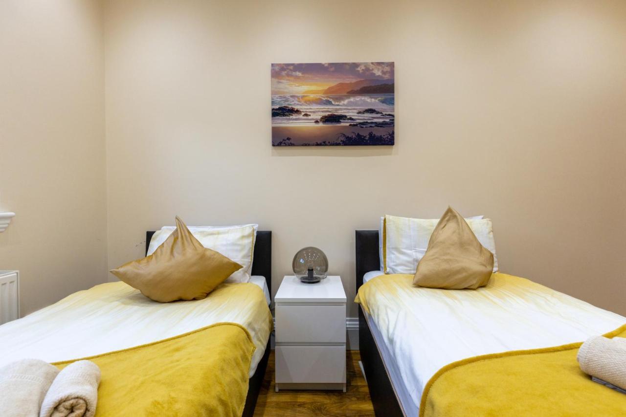 New 3-bedroom Close To Centre