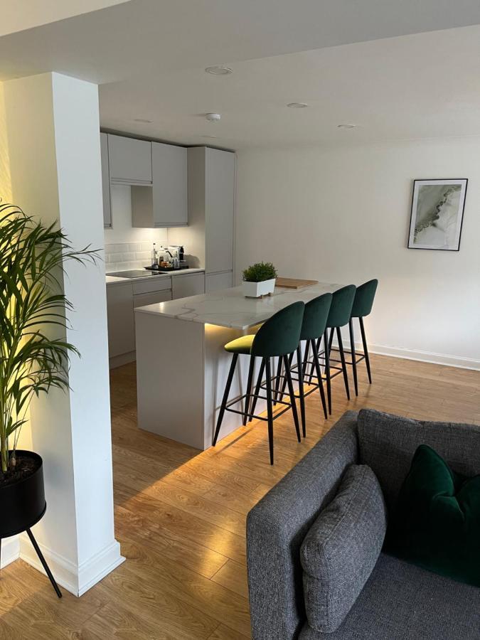 Lux 2 Bedroom Ground Floor Apartment Edinburgh