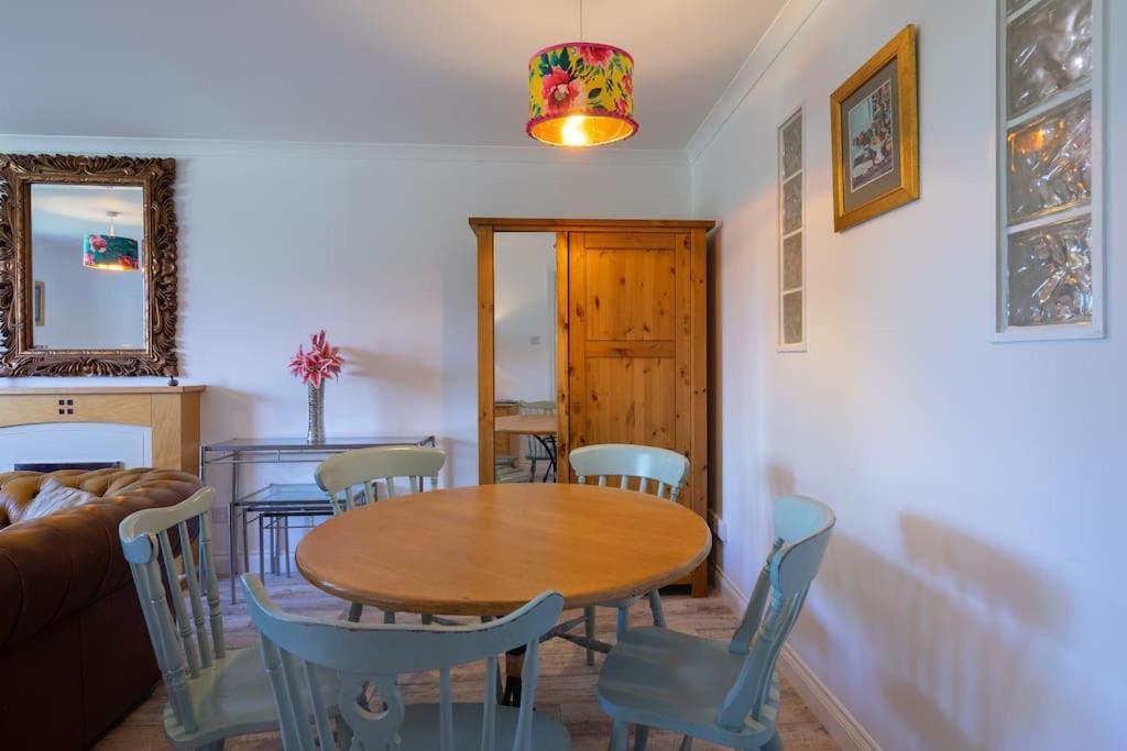 Pilrig Flat: A Lovely 5-bed With A Lift Edinburgh