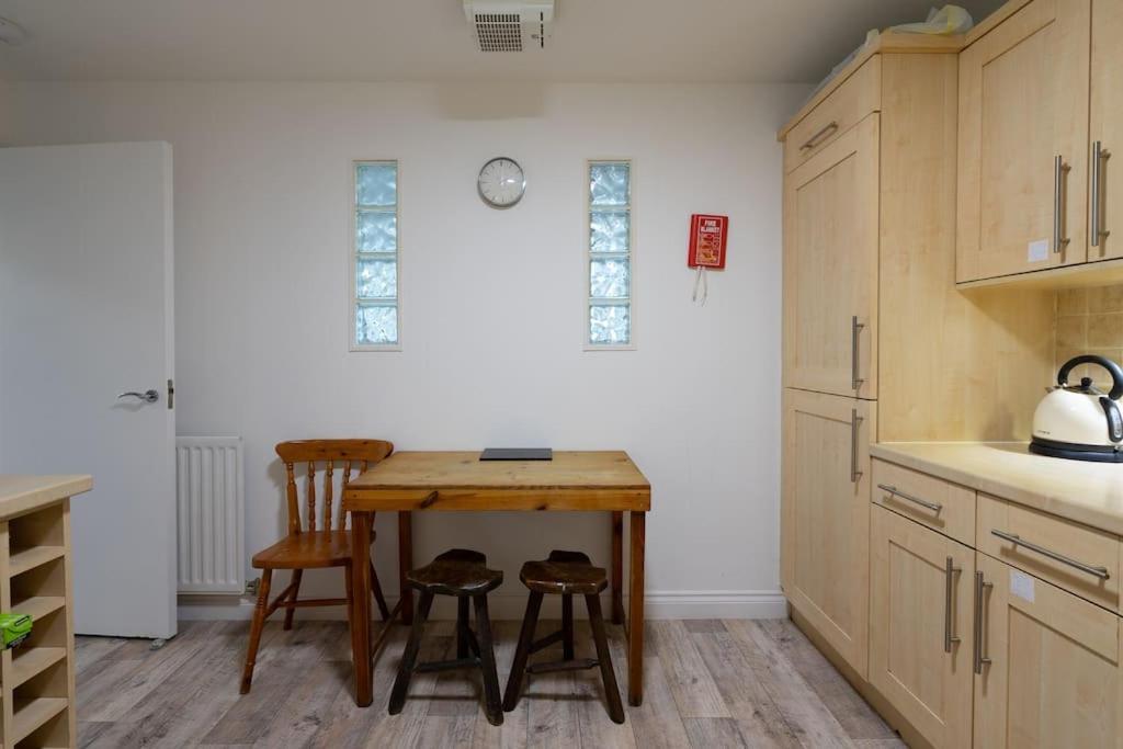 Apartment Pilrig Flat: A Lovely 5-bed With A Lift
