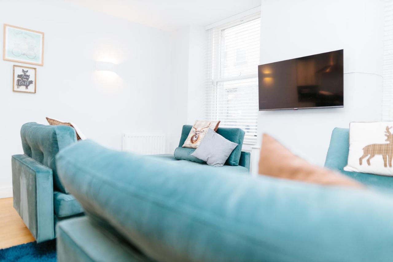 Luxury Modern 3 Bedroom In Centre Apartment Edinburgh