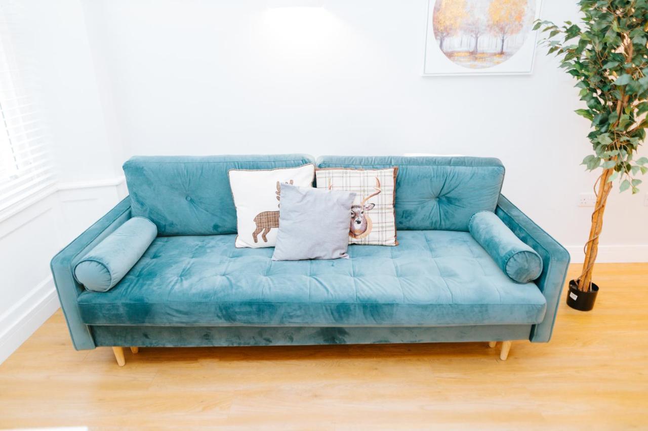 Apartment Luxury Modern 3 Bedroom In Centre *