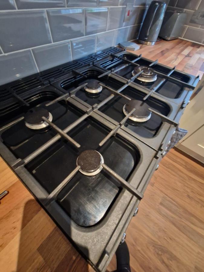 Apartment Cosy Roseburn Apartment, - 2 Bedrooms, Free Parking Edinburgh