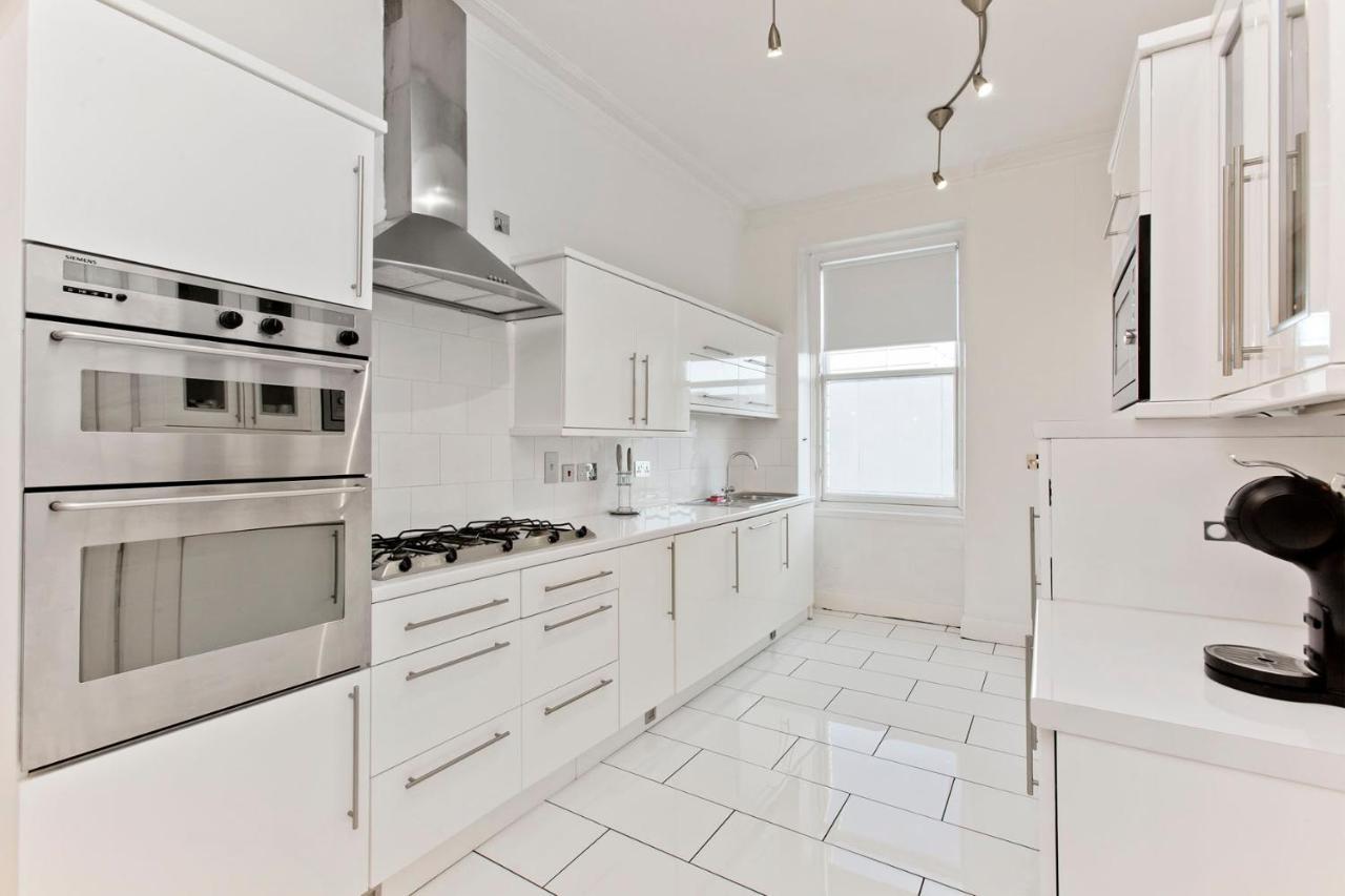 Exquisite & Lively With Fireplace & Panoramic Views Apartment