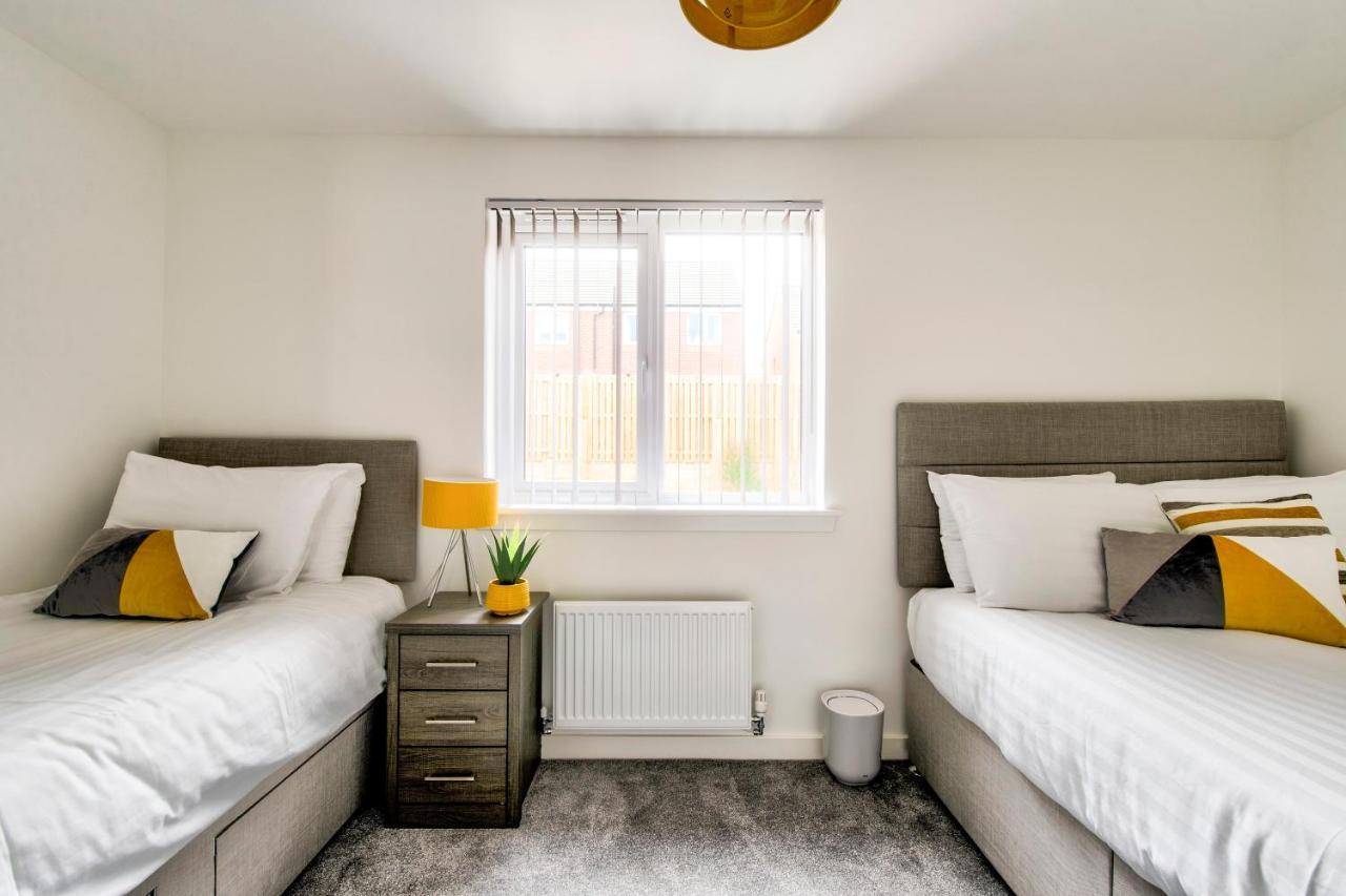 2-bedroom With Private Garden & Parking * EDI