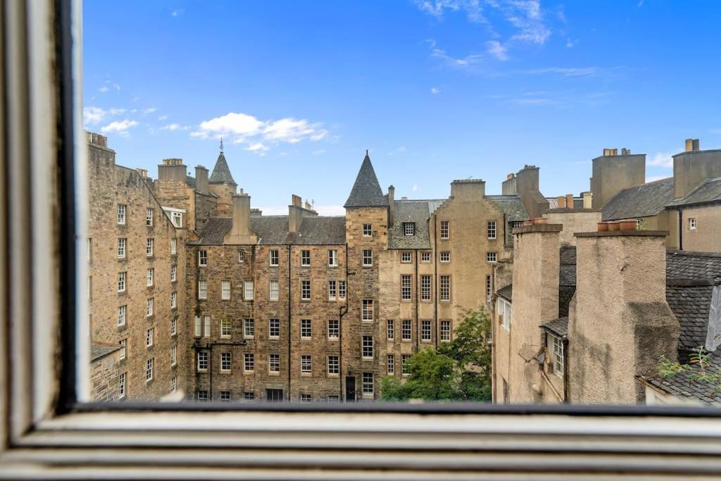 Boutique Modern Royal Mile Sleeps 4 Apartment Edinburgh