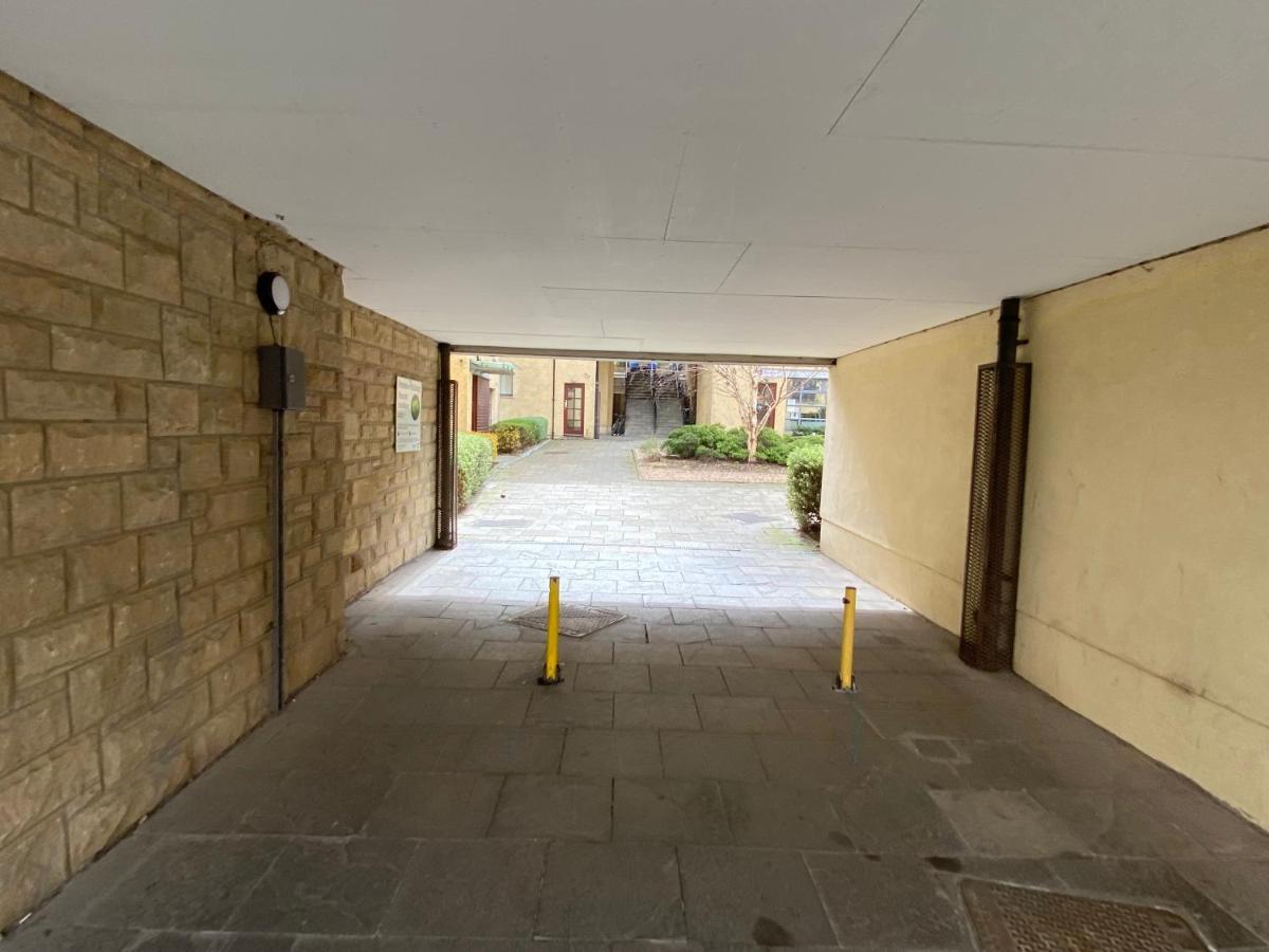Old Town, Free Parking, Outlander Experience Apartment *