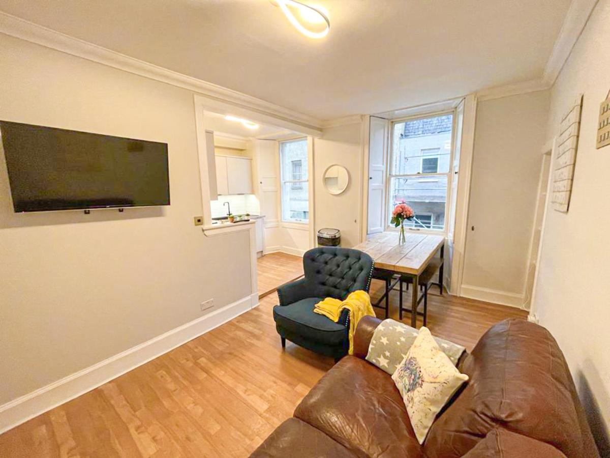 Apartment Rose Street's Hidden Treasure- 2bed Newly Refurbished *